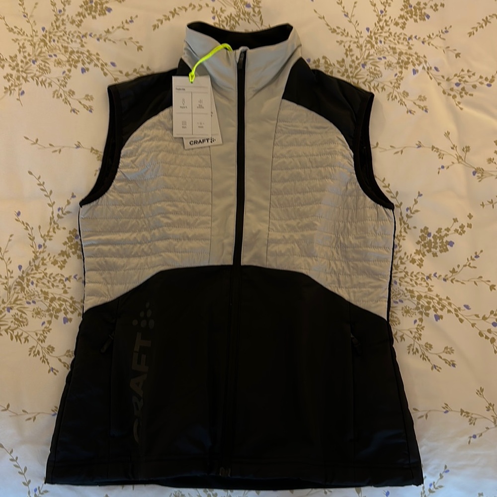 Craft; small; ash-black